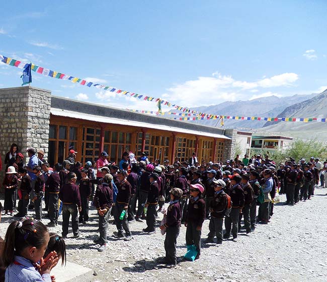 ecoliers-du-zanskar-ecole-lmhs-aaz