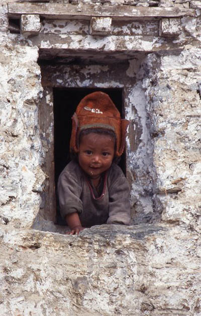 petite-fille-zanskar-aaz-parrainage-enfant