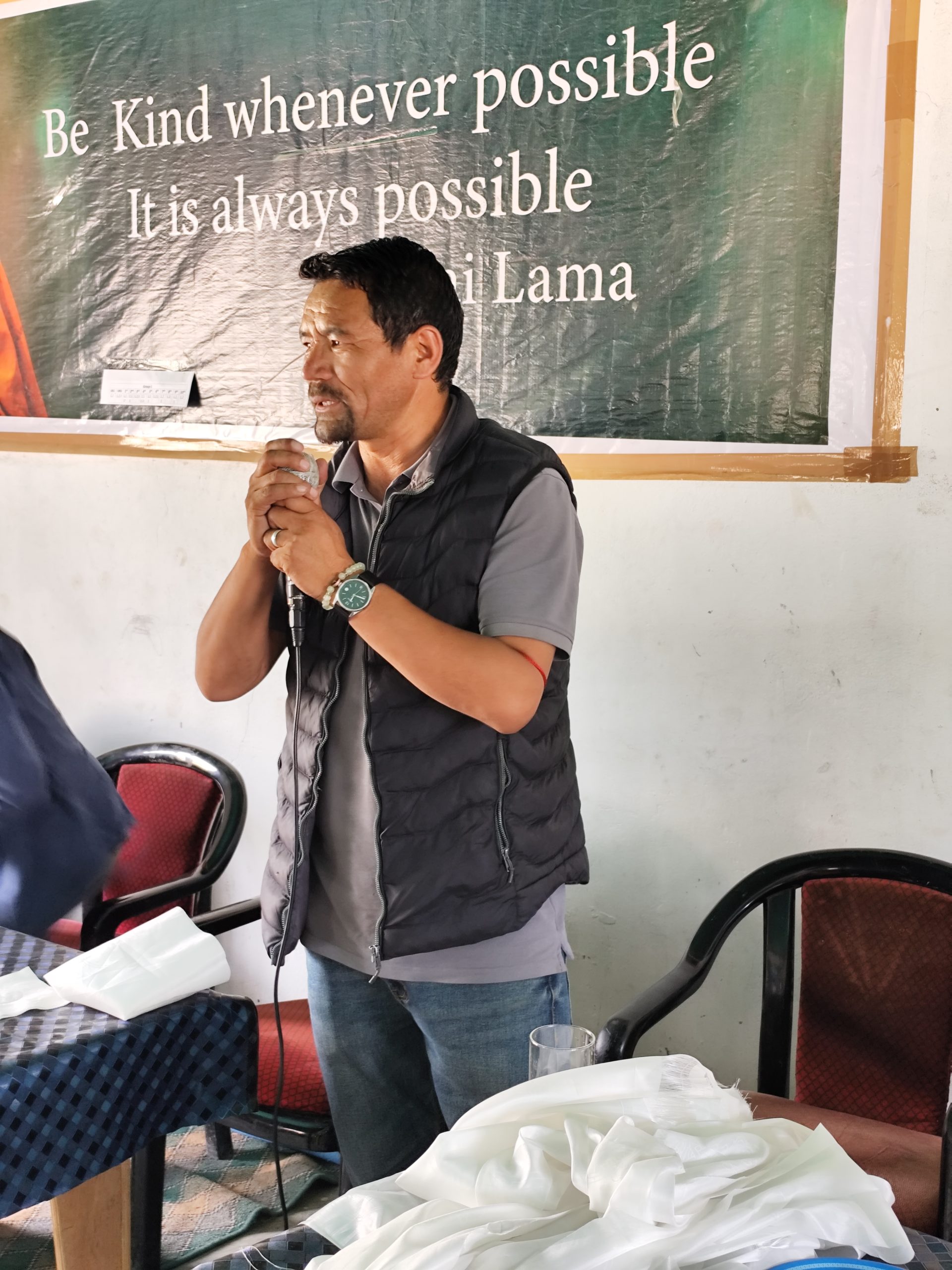 Pasang Lawang (2) Le président Pasang Lawang