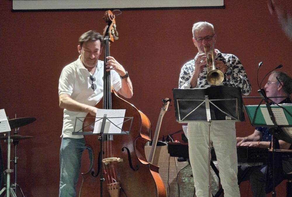 Alban et sa contrebasse