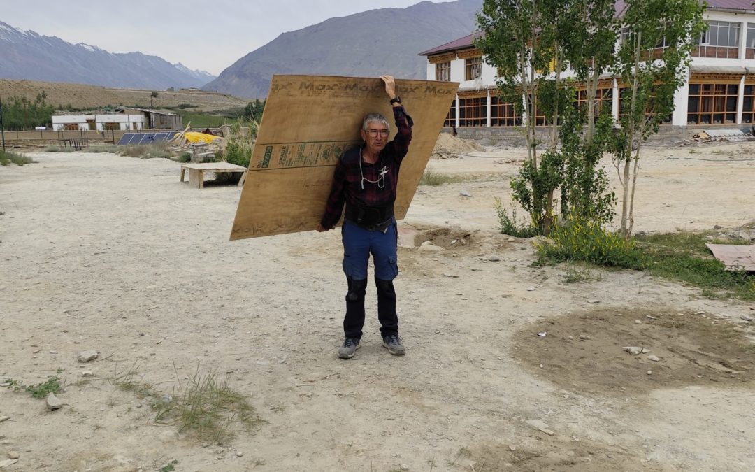Gé recycle le bois disponible sur le chantier